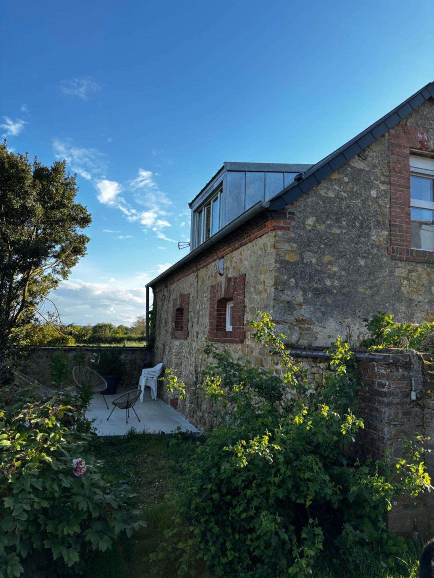 Petite Maison Trungy Exterior foto